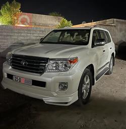 تۆیۆتا لاند کروزەر